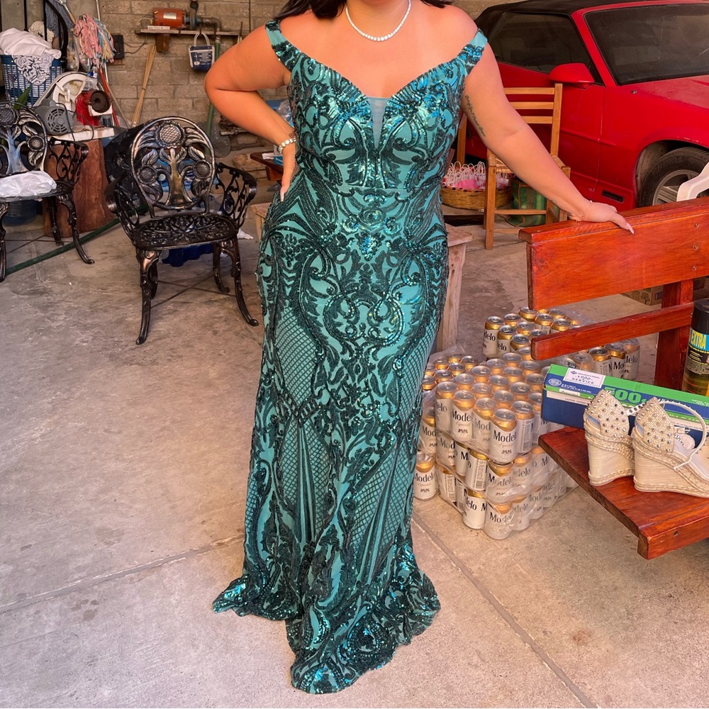 Windsor gown
